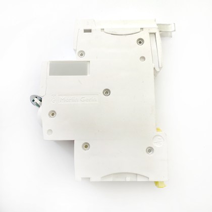 Schneider Electric iKQ C20A C20 20A 20 Amp MCB Circuit Breaker Type C